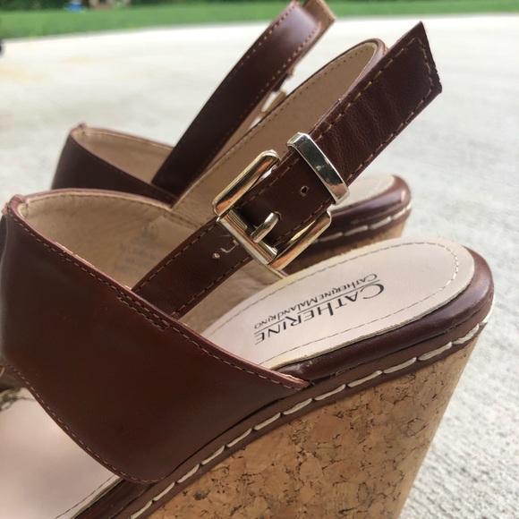 Brown Open toe strapped wicker wedge sandals - Picture 10 of 12